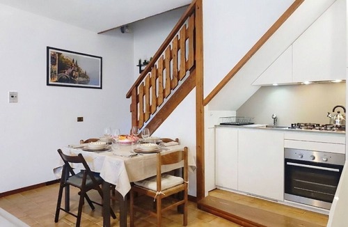 Santa Maria - Rezzonico House | Beautiful private villa for 6 guests with WIFI, A/C, terrace and pets allowed