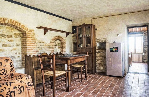 Montelovesco Villa | Beautiful villa for 5 guests with WIFI, pool, TV and pets allowed
