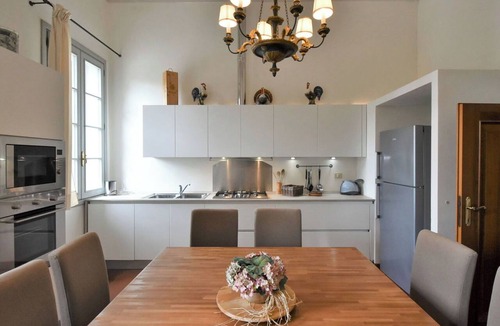 Piombino Dese Villa | Beautiful villa for 8 guests with A/C, WIFI, private pool, TV and patio