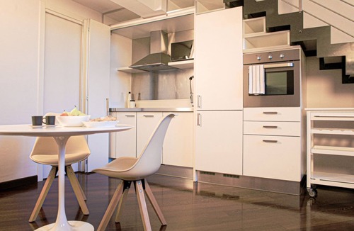 Loreto Apartment | BERGONZOLI, 3 · Modern and bright near Central Station