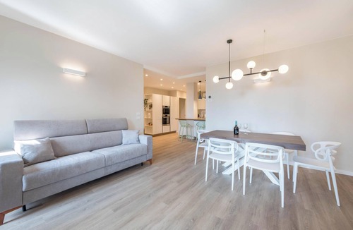 Morgnaga Apartment | 'Blue Moon duepunto0' with Lake View & Wi-Fi