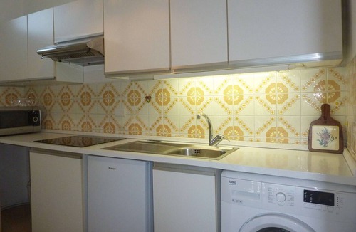 Germignaga Apartment | "BlueVille21" Apartment with Lake View, Shared Pool, and Wi-Fi