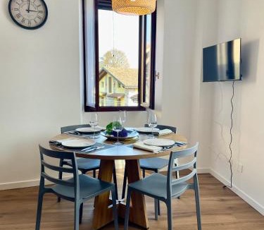 Travedona-Monate Apartment | Bnbook Al castello