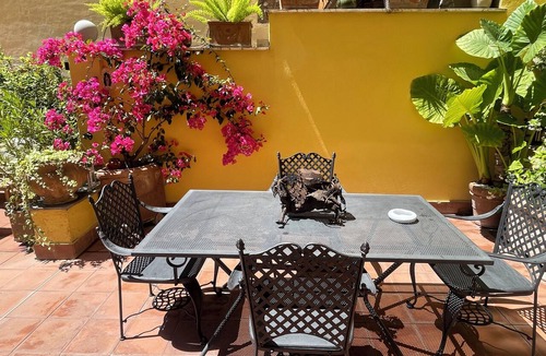San Lorenzo Apartment | BoHo Studio & Terrace