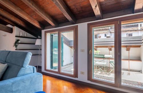 Historic Center Apartment | Bologna Centro 12 People and Terrace over 170 mq