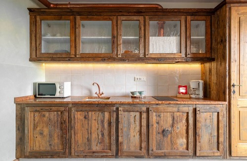 Castello Apartment | Borgo al Sole 1 by Wonderful Italy