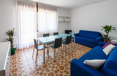 Santa Maria in Stelle Apartment | Bright Family Retreat with Terrace, Garden & Beach Nearby