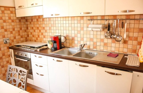Quartiere XXXIV Lido di Ostia Levante Apartment | Bright & Modern Family Apartment Near the Beach - Sleeps 6