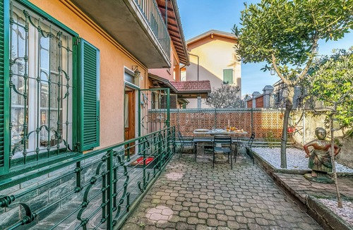 Luino Apartment | Butterfly Apartment: Lake Maggiore Luino Apartment with Balcony, Luino, Italy