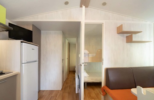 Sottomarina RV Rental | Camping "Grande Italia Vulcano 6" with Sea View