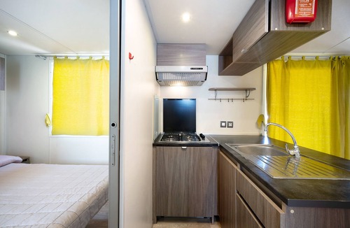Sottomarina RV Rental | "Camping Grande Italia Stromboli 1" with Sea View