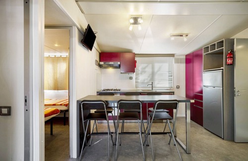 Sottomarina RV Rental | Camping "Grande Italia Vulcano 6" with Sea View