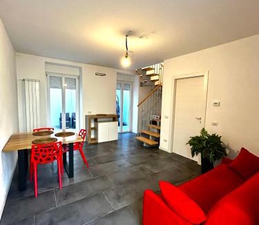Cogliate Apartment | CARDAHOUSe BILO COGLIATE MB