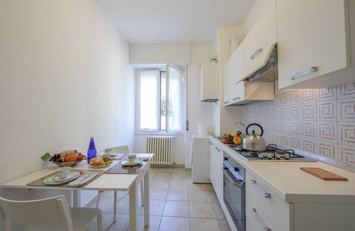 Ispra Apartment | Casa Al Caprifoglio - Ispra Apartment 600m From Beach, Ispra, Italy