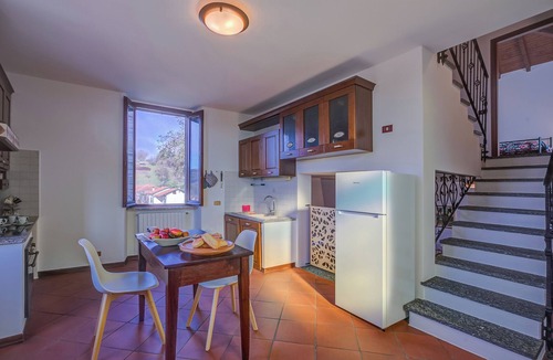 Leggiuno House | Casa al Castello in Leggiuno with Garden, Leggiuno, Italy