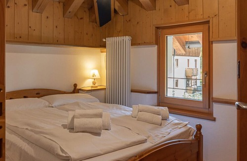 San Vito di Cadore Apartment | Casa Antelao, on the way to Cortina
