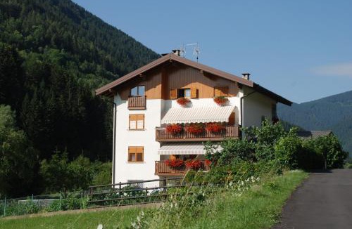 Bedollo Apartment | Casa Aurora -Altopiano di Pinè
