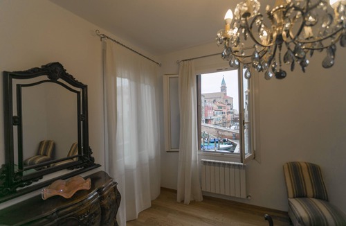 Chioggia Apartment | Casa Bastianello large apartment, view of Canal Vena Historic Center comfort
