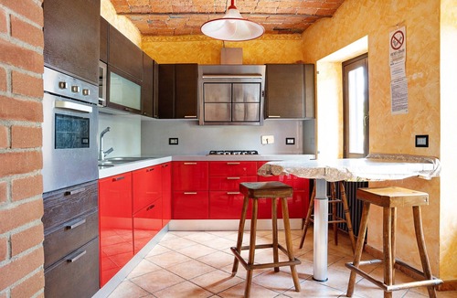 Farigliano Villa | Casa Belvedere with Private Terrace, Garden, A/C & Wi-Fi