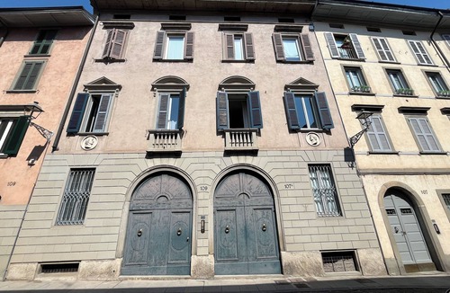 Citta Alta House | Casa Contessa Tasca nel Cuore di un Borgo Antico