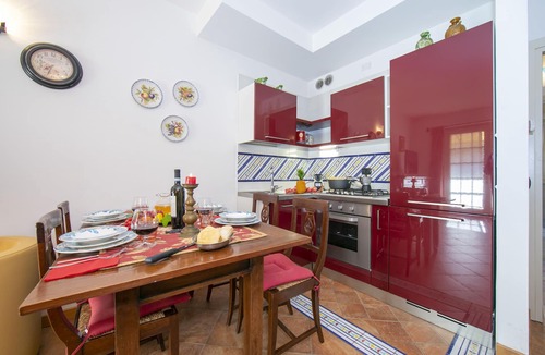 Colombare Apartment | Casa Emma - Garden, Pool and Garage, Sirmione, Italy