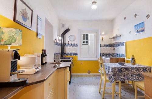 Castello-Molina di Fiemme Apartment | 'Casa Avisio', private garden, Wi-Fi, and ski slopes nearby