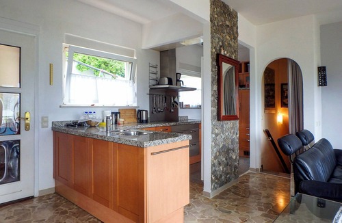 Porto Valtravaglia House | Casa Laluni by Lago Reisen