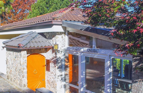 Porto Valtravaglia House | Casa Laluni by Lago Reisen