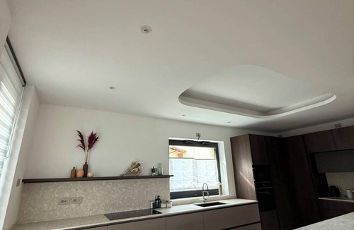 Sestola House | Casa Magnolia: Spacious Boutique Mountain Home - 4 Bathrooms - Panoramic Views