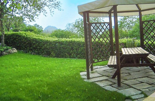 Porto Valtravaglia Apartment | Casa Marica by Lago Reisen