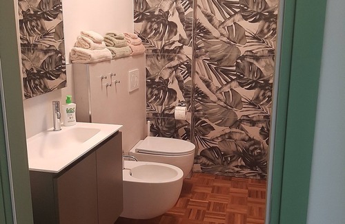 San Benedetto di Lugana Apartment | Casa Matilde in lakefront residence, Peschiera del Garda