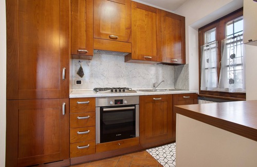 Tremosine Apartment | Casa Oliva Apartment with Lake View, Balcony and Wi-Fi
