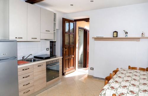 Tronzano Lago Maggiore Apartment | Casa Riva B by Lago Reisen