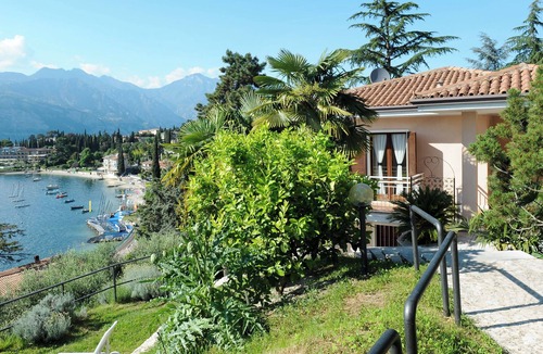 Val di Sogno Apartment | Casa Rosa by Interhome