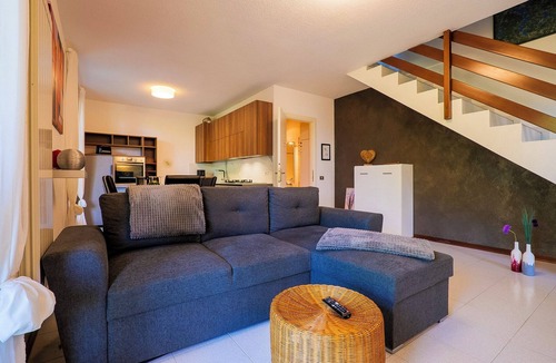 Castello House | Casa Salea by Lago Reisen