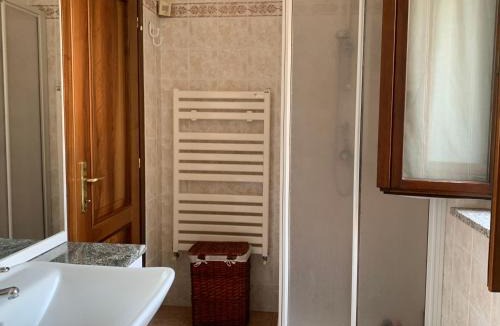 Cavona House | Casa Vacanze a Luino - Casa di Adele