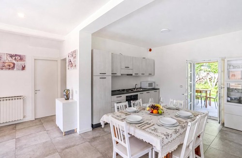 Santa Maria - Rezzonico Apartment | Casa Veligato 2