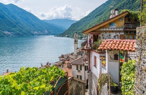 Santa Maria - Rezzonico Apartment | Casa Veligato 2