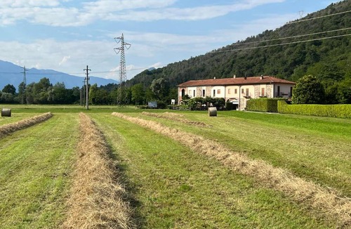 Montegrino Valtravaglia House | Cascina Volpi