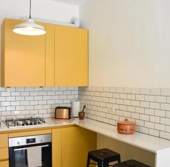 Luino Apartment | Central & Modern - 2 Bedrooms with Balcony & Parking