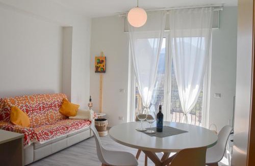 Luino Apartment | Central & Modern - 2 Bedrooms with Balcony & Parking