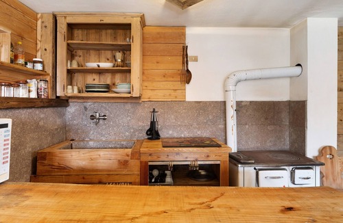 Barco Ski Chalet | Chalet 'Baita Dal Bigolaro' with Mountain View, Private Garden and Balcony