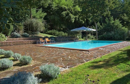Proceno Apartment | Charmante Schlossunterkunft mit Schwimmbad by Interhome