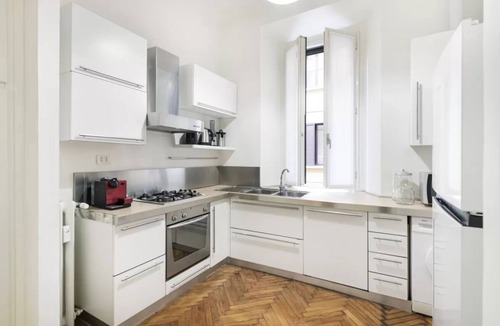 Porta Nuova Apartment | Charming and Elegant Apartment in Porta Venezia