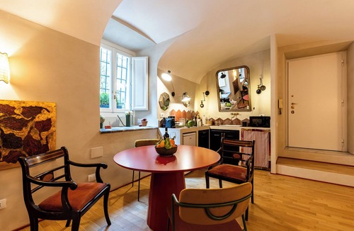 Quartiere XVII Trieste Apartment | Charming apartment in Rome a stone's throw from Villa Ada and Villa Borghese