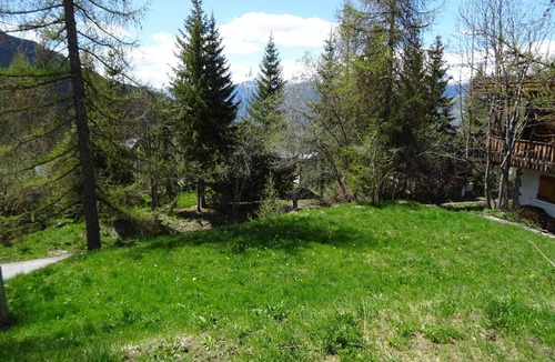 Plan Peisey Ski Chalet | Charming chalet for 8 in Plan Peisey, near slopes, with fireplace and WIFI