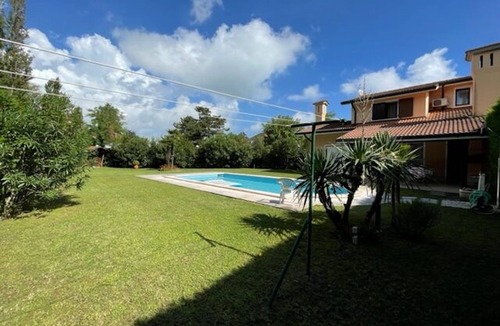Isola Albarella Villa | Charming villa with pool in Albarella