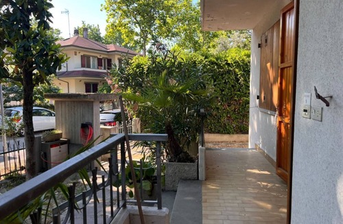 Cesenatico Apartment | CN048 - Cesenatico, large four-room apartment with double parking space and garden