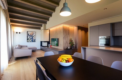 Vittorio Veneto Apartment | Col del Noc - Tramonto Apartment Prosecco Hills