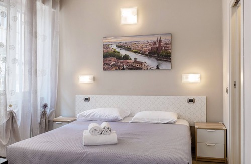 San Zeno House | Comfortable Room in Guest House